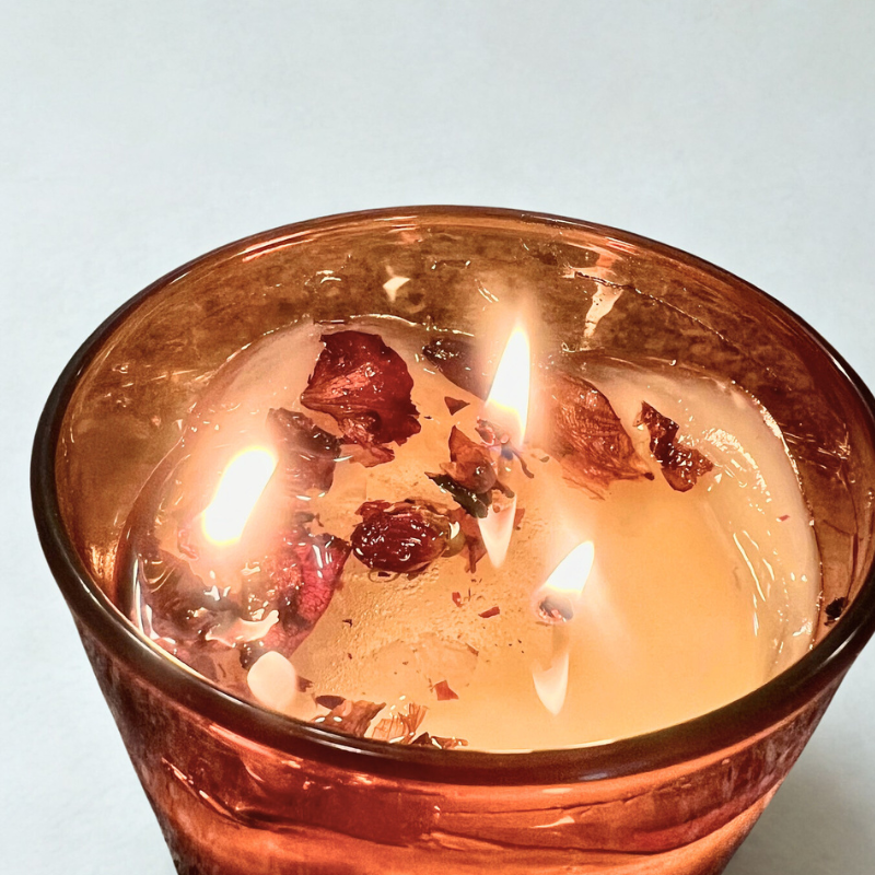 18 oz. Modern Santal Candle
